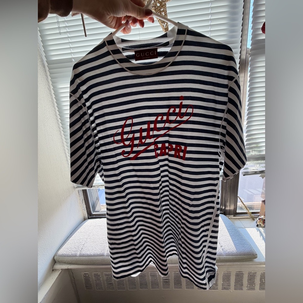 Gucci Classic Navy and Cream Striped Tee
**Limited edition made only in Capri**